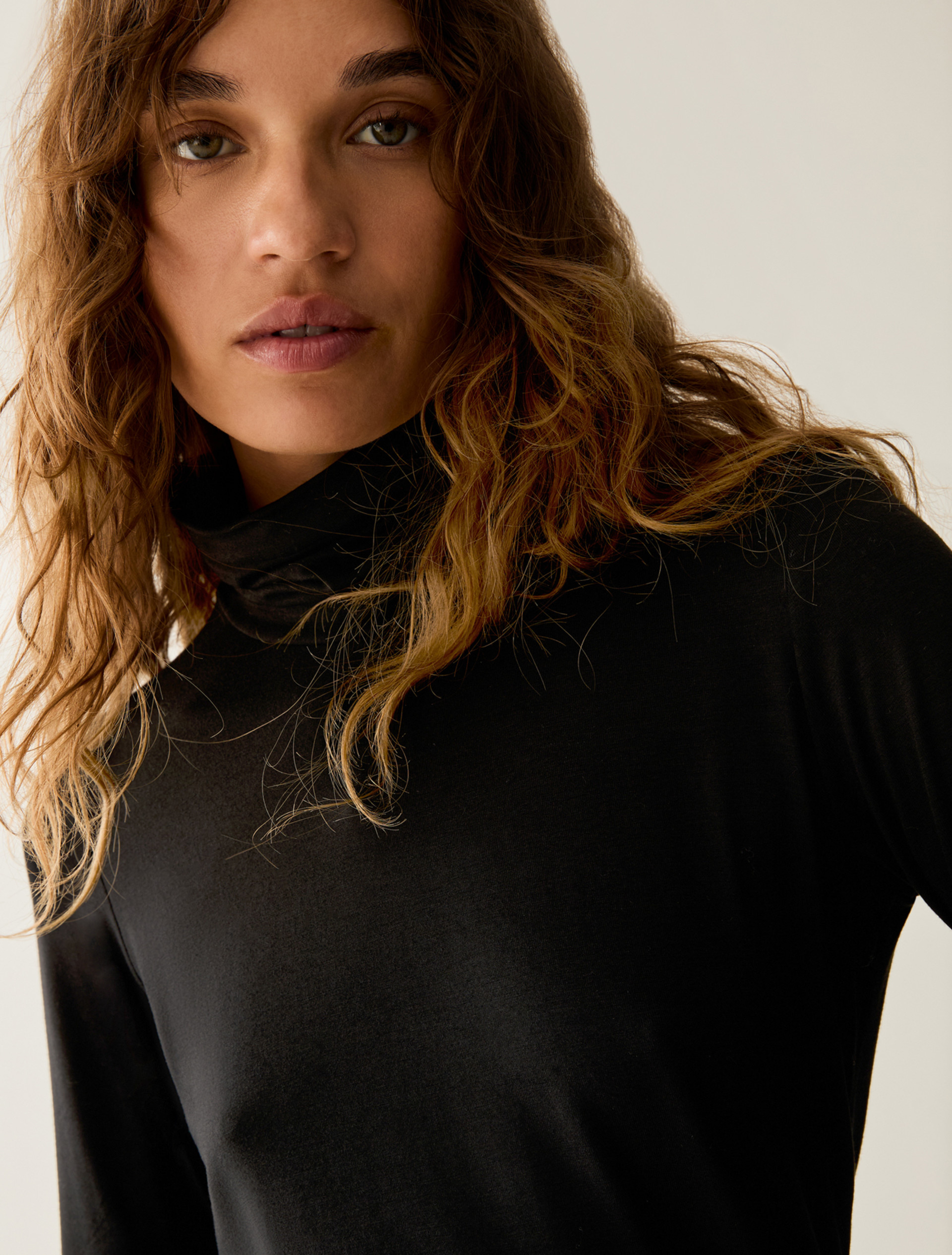 Stretch-jersey polo-neck T-shirt - BLACK - Pennyblack - 4